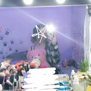 Meet your Posher, Mercedez